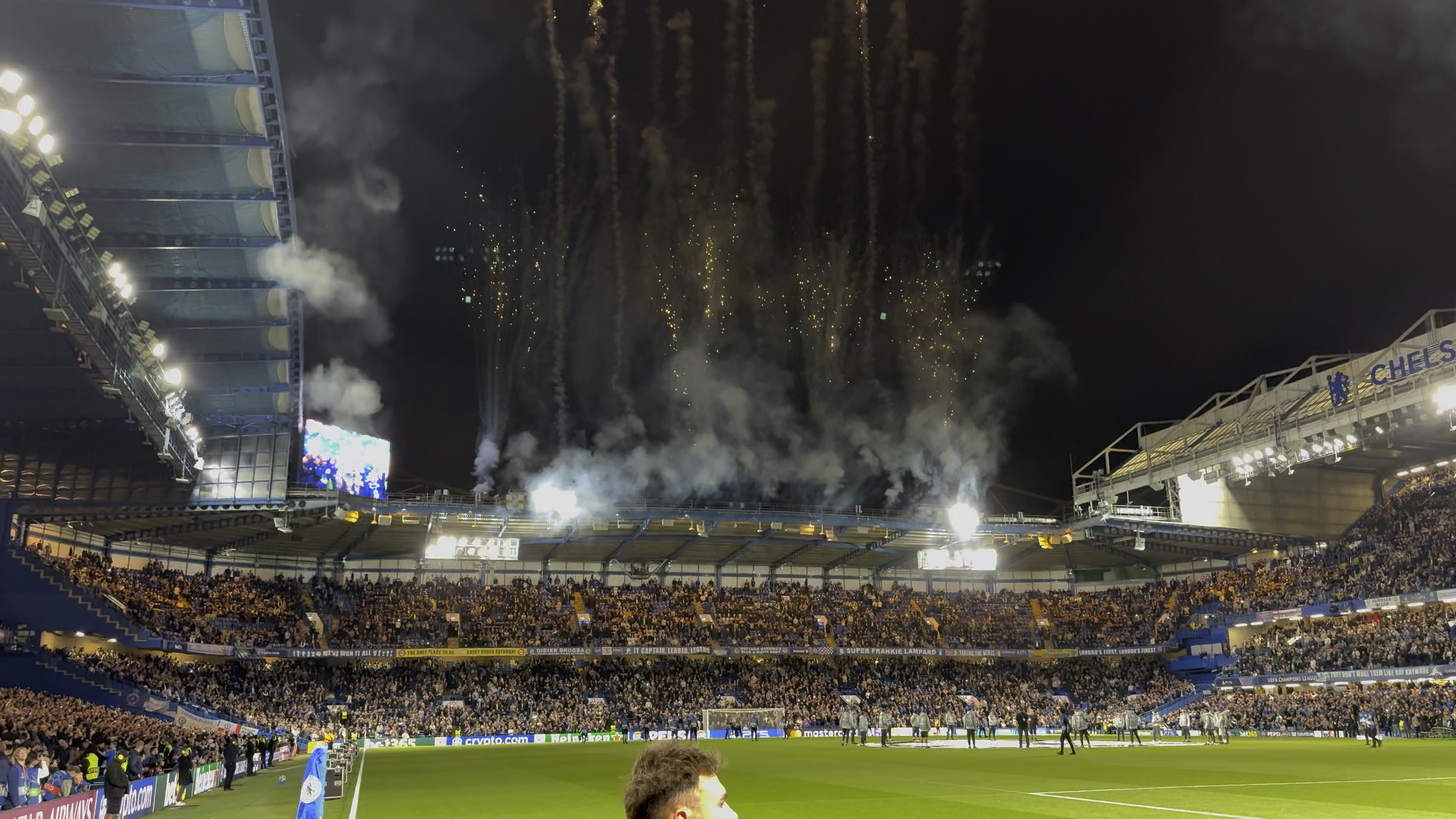 马德里竞技迎欧冠关键赛，冲刺阶段远射贴柱，引发热议，细节决定成败